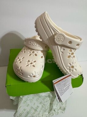 CROCS Kids Floral Cutout Clogs in Ivory